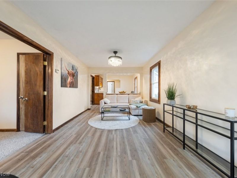 4385 W 229th Street, Fairview Park, OH 44126 Photo 8