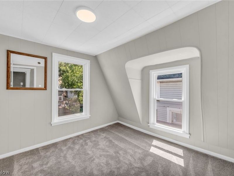 323 Groveland Club Drive, Cleveland, OH 44110 Photo 22