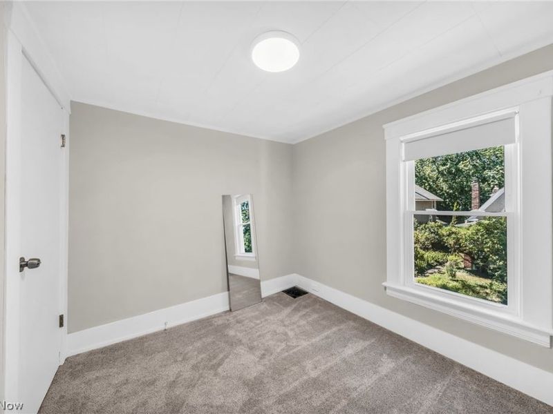 323 Groveland Club Drive, Cleveland, OH 44110 Photo 27