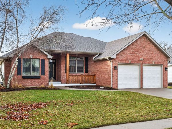 1411 Windfield Drive , Sycamore, IL 60178