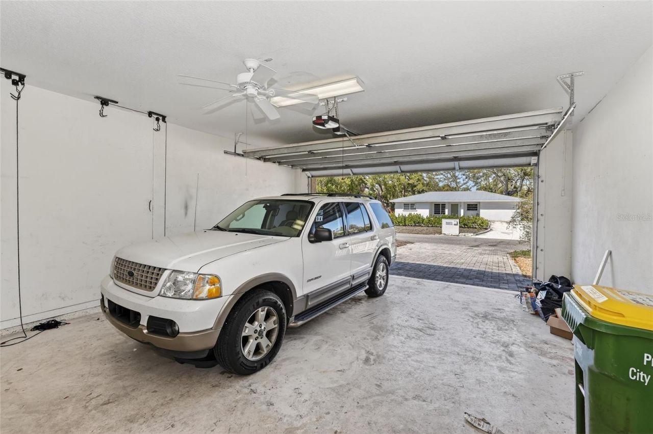 2724 Temple Street , Sarasota, FL 34239 Photo