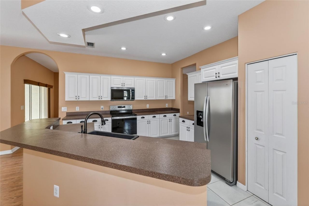 2724 Temple Street , Sarasota, FL 34239 Photo