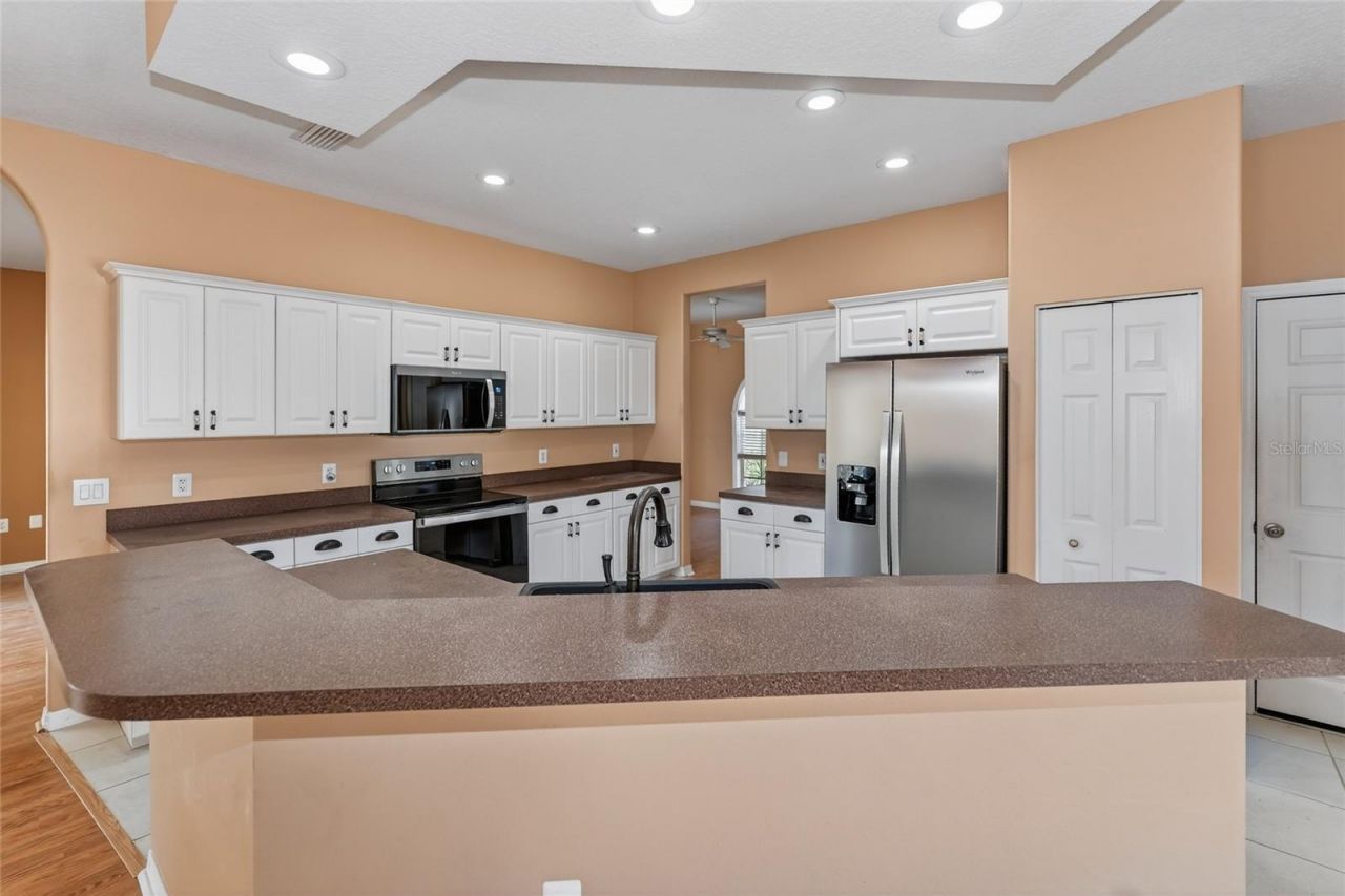 2724 Temple Street , Sarasota, FL 34239 Photo