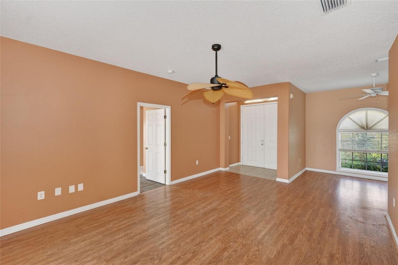 2724 Temple Street , Sarasota, FL 34239 Photo