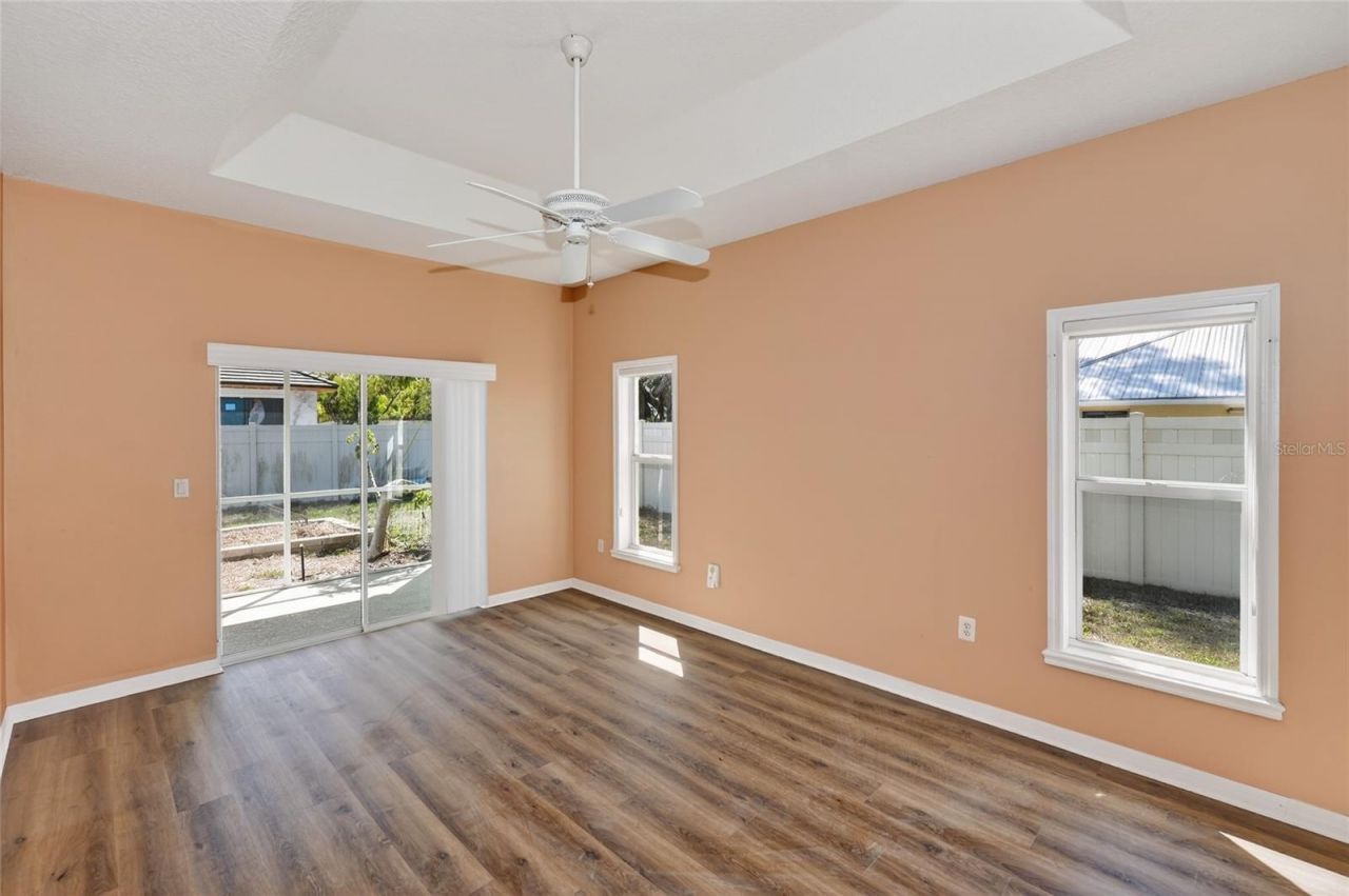 2724 Temple Street , Sarasota, FL 34239 Photo