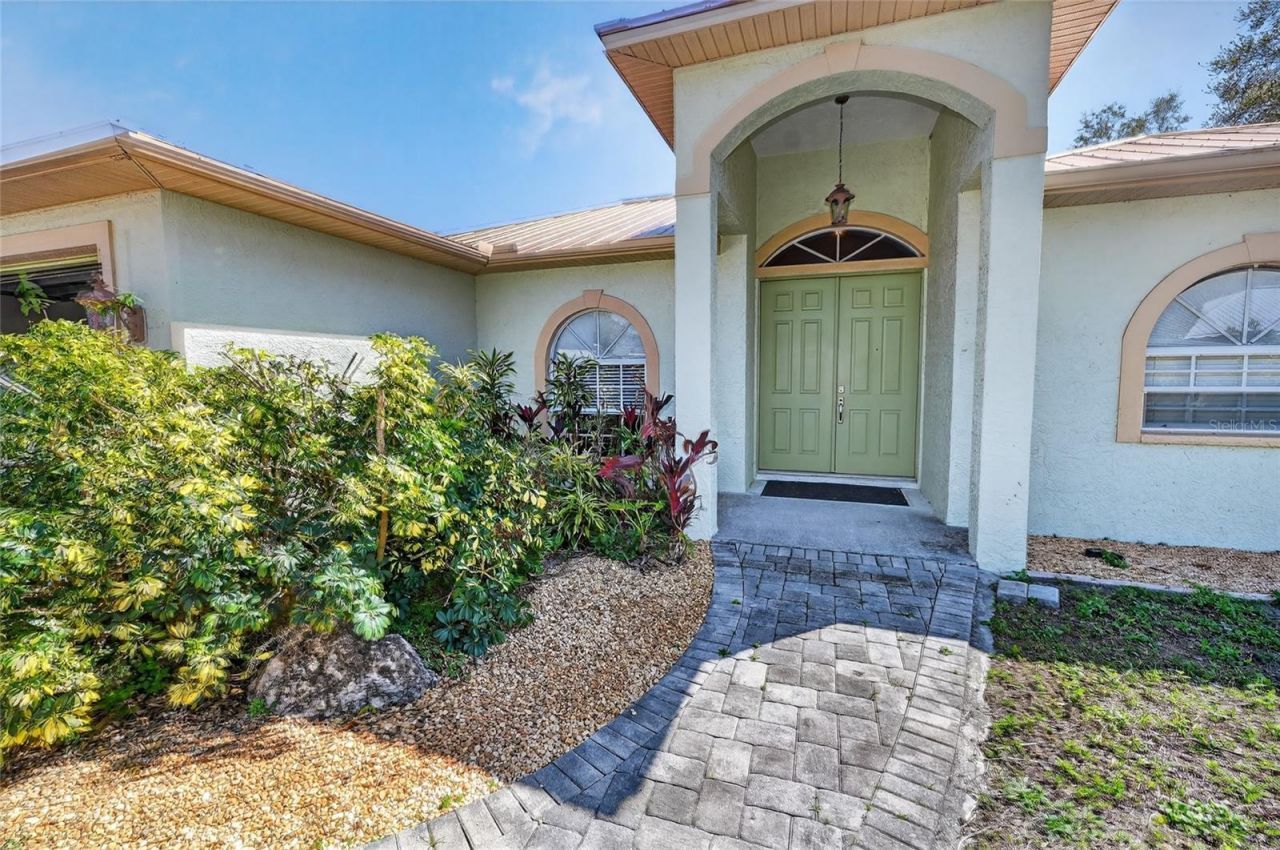 2724 Temple Street , Sarasota, FL 34239 Photo
