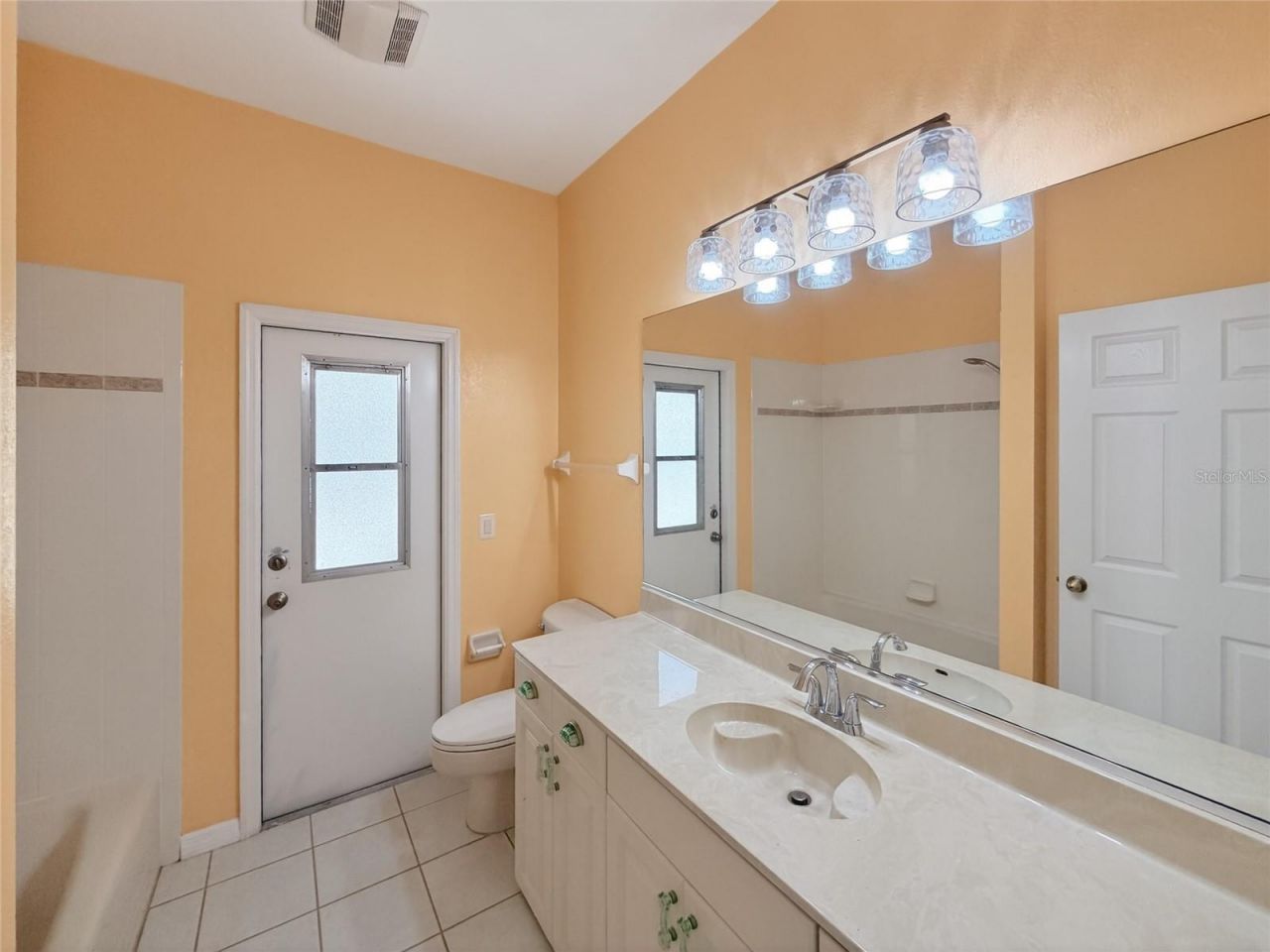 2724 Temple Street , Sarasota, FL 34239 Photo