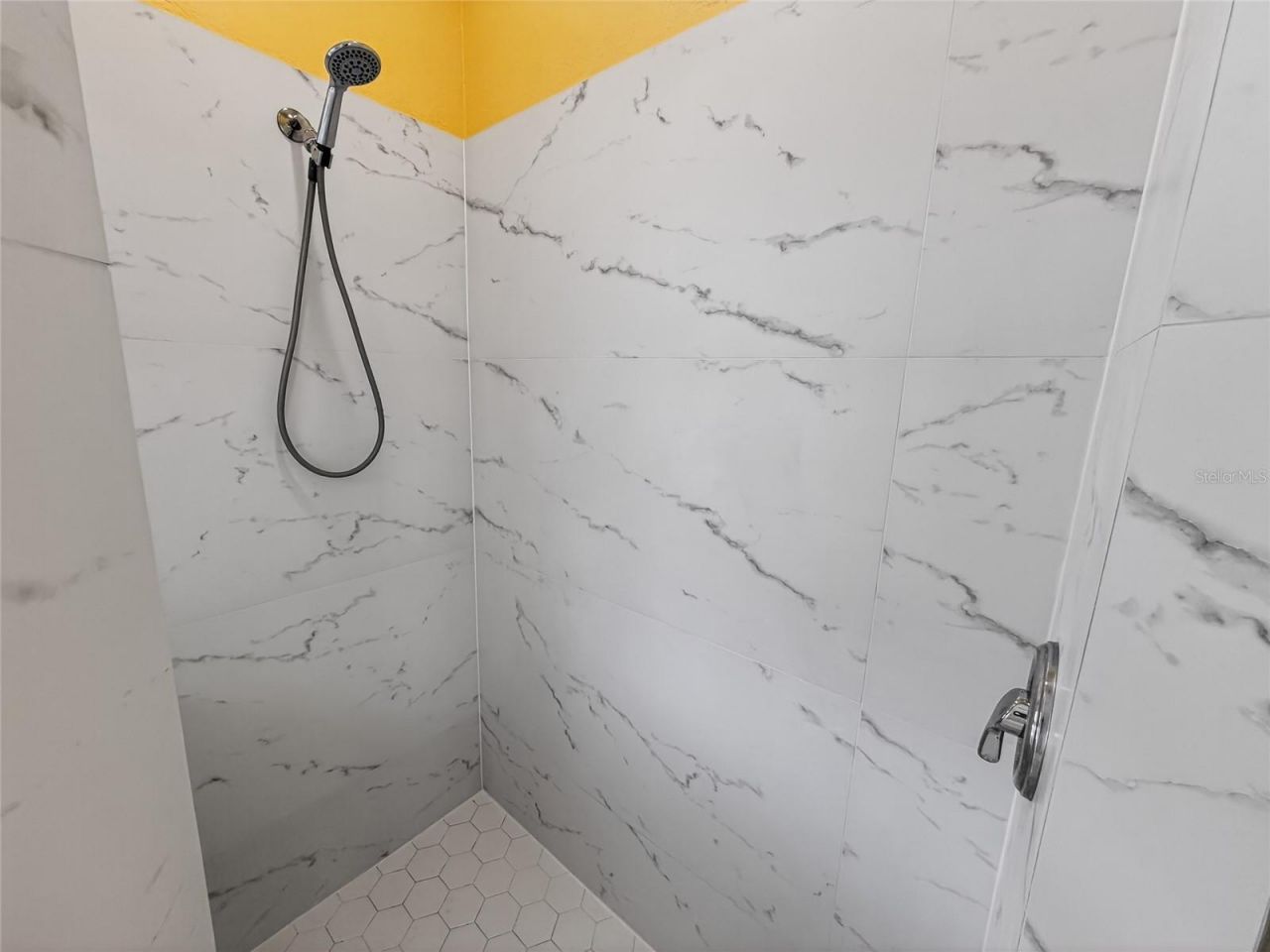 2724 Temple Street , Sarasota, FL 34239 Photo