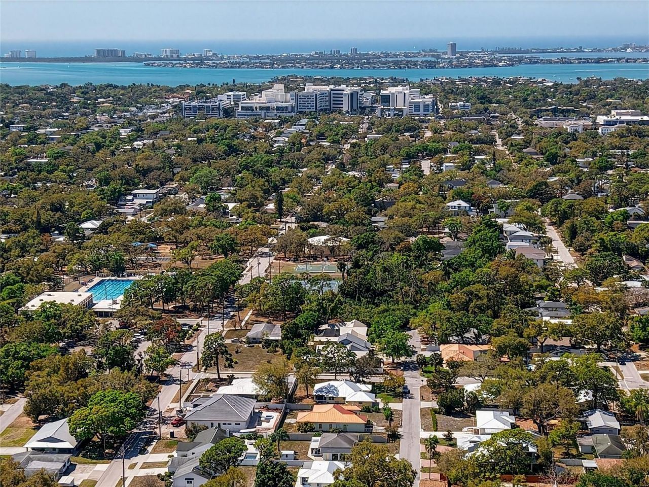 2724 Temple Street , Sarasota, FL 34239 Photo