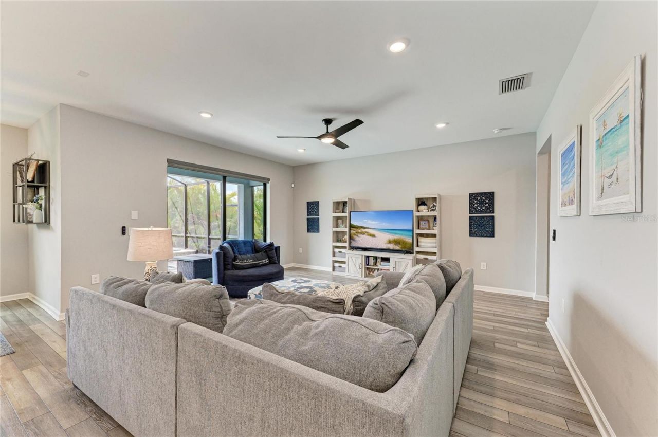 16314 Pine Mist Drive, Bradenton, FL 34211 Photo