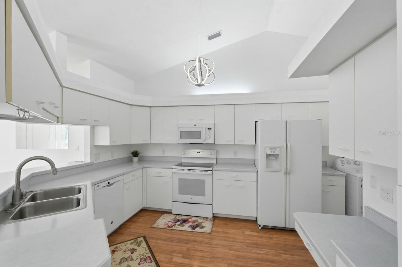23 Old Sunbeam Drive, South Daytona, FL 32119 Photo