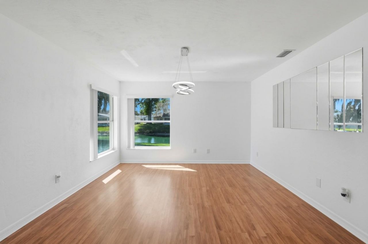 23 Old Sunbeam Drive, South Daytona, FL 32119 Photo
