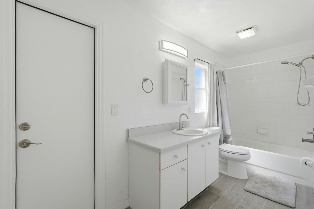 23 Old Sunbeam Drive, South Daytona, FL 32119 Photo