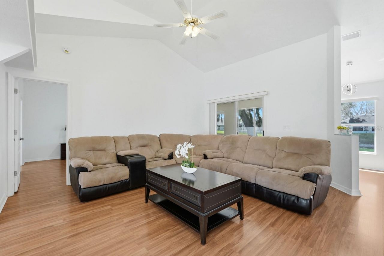 23 Old Sunbeam Drive, South Daytona, FL 32119 Photo