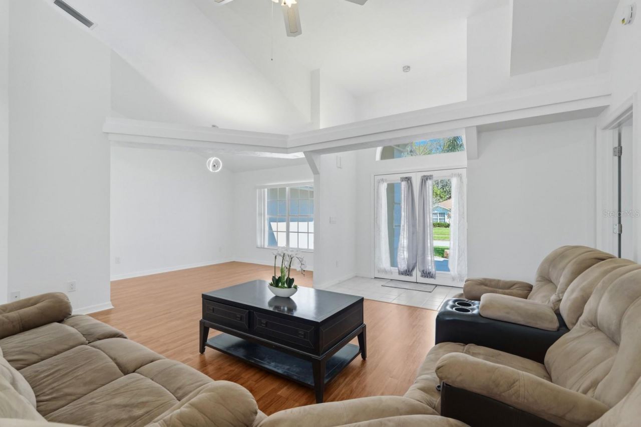 23 Old Sunbeam Drive, South Daytona, FL 32119 Photo