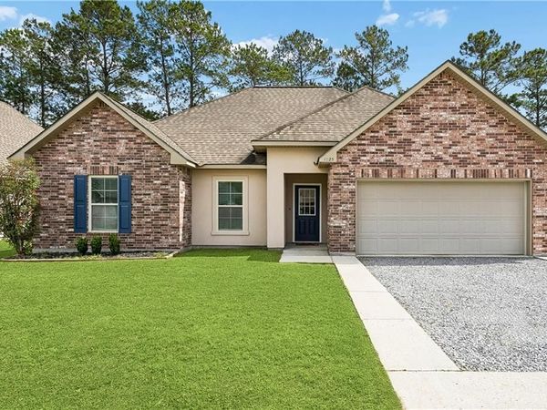 1025 E CREEK Court , Covington, LA 70435