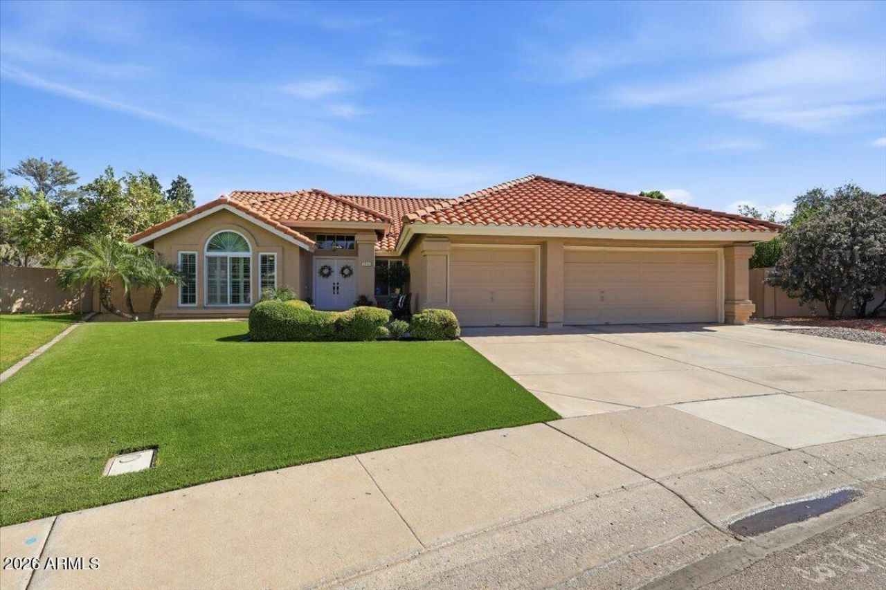 1511 W Corona Drive, Chandler, AZ 85224 Main Photo