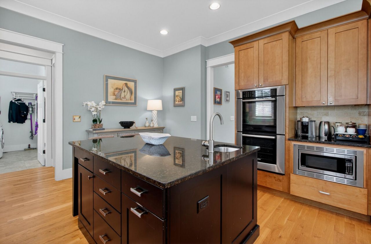 1748 W Canning Drive Photo 17