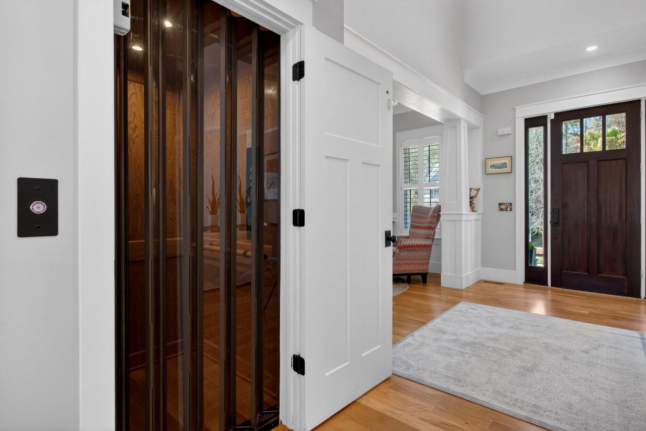 1748 W Canning Drive Photo 23