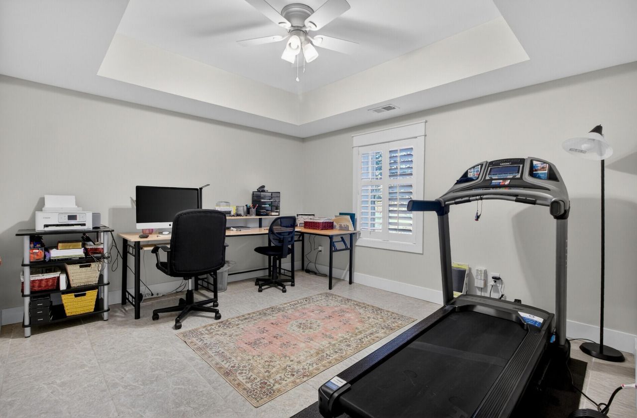 1748 W Canning Drive Photo 41