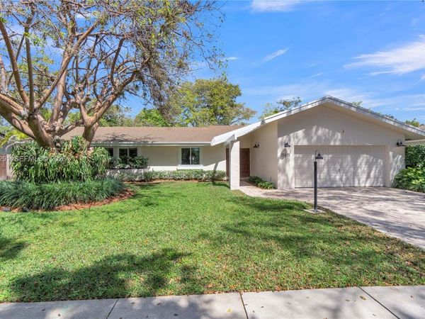 11611 SW 106th Ter , Miami, FL 33176