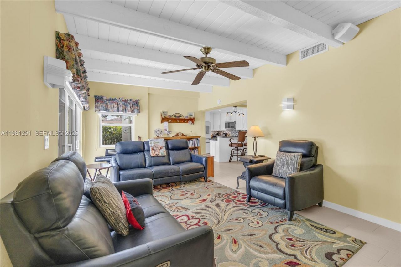 11611 SW 106th Ter , Miami, FL 33176 Photo