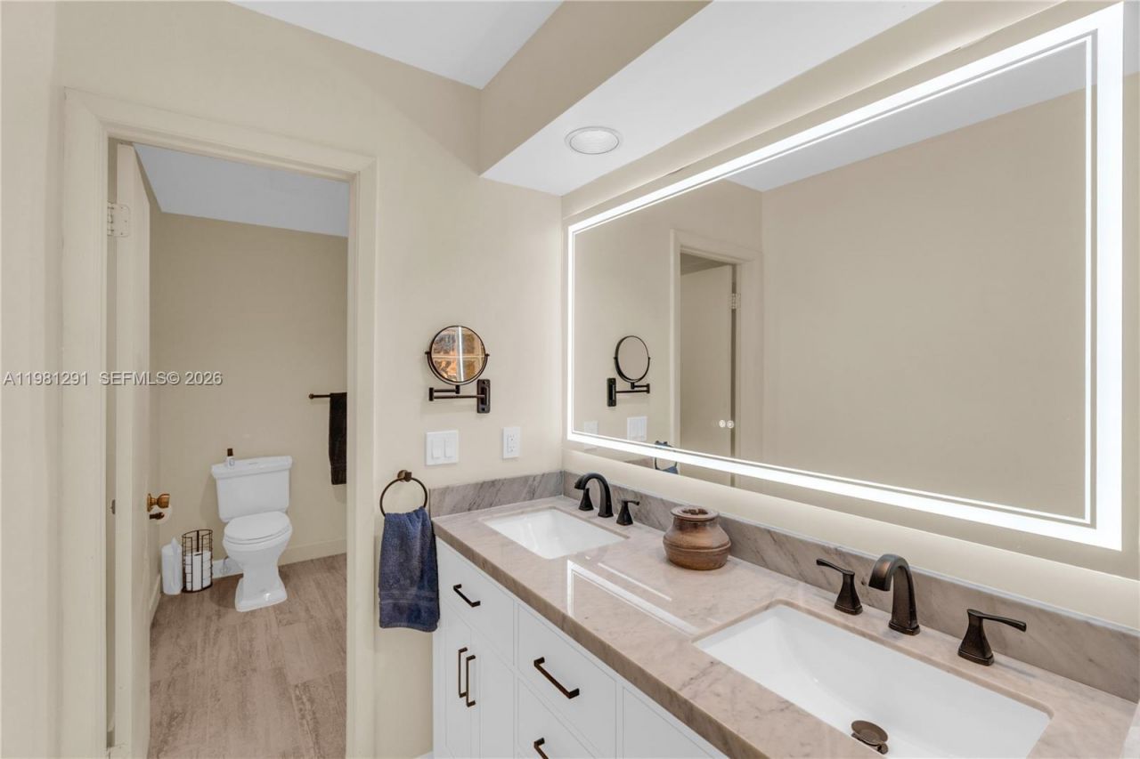 11611 SW 106th Ter , Miami, FL 33176 Photo