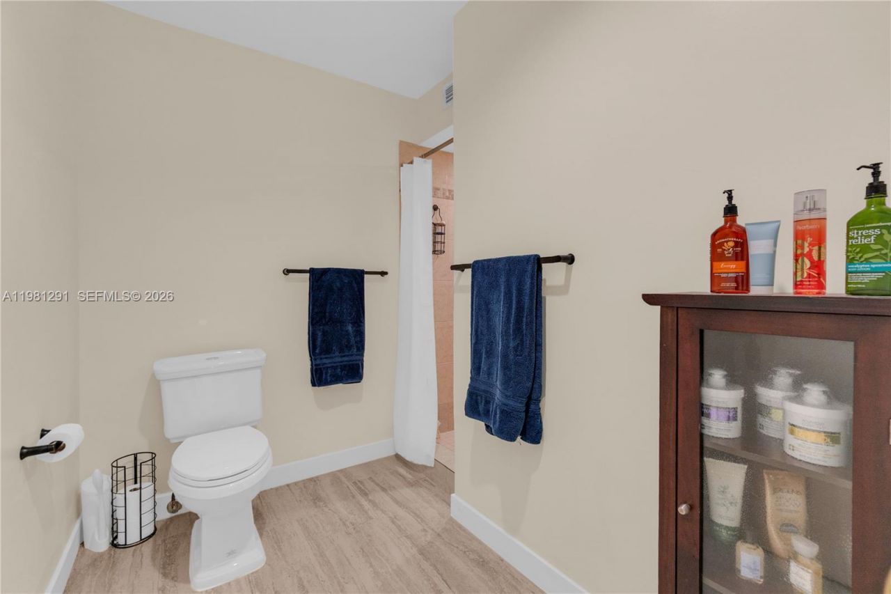 11611 SW 106th Ter , Miami, FL 33176 Photo