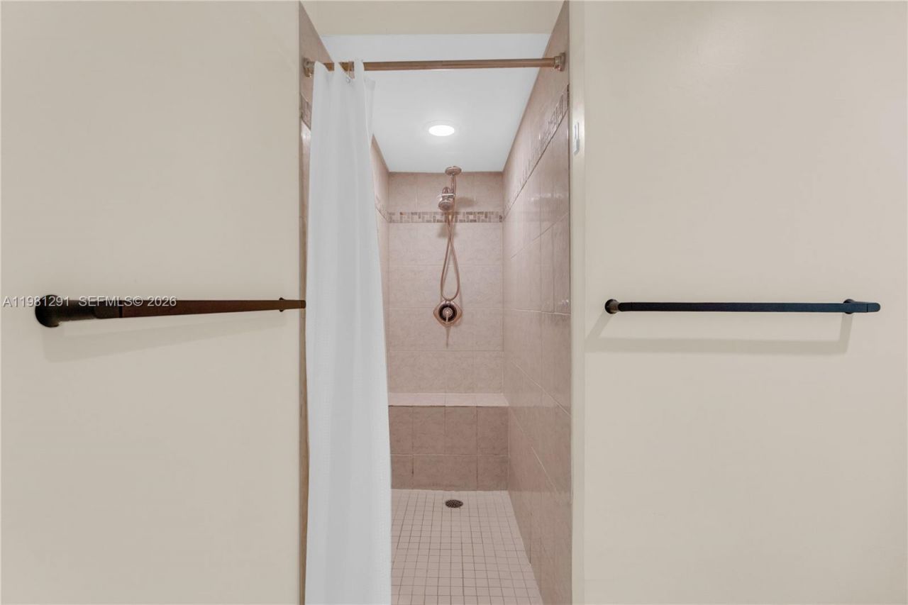 11611 SW 106th Ter , Miami, FL 33176 Photo