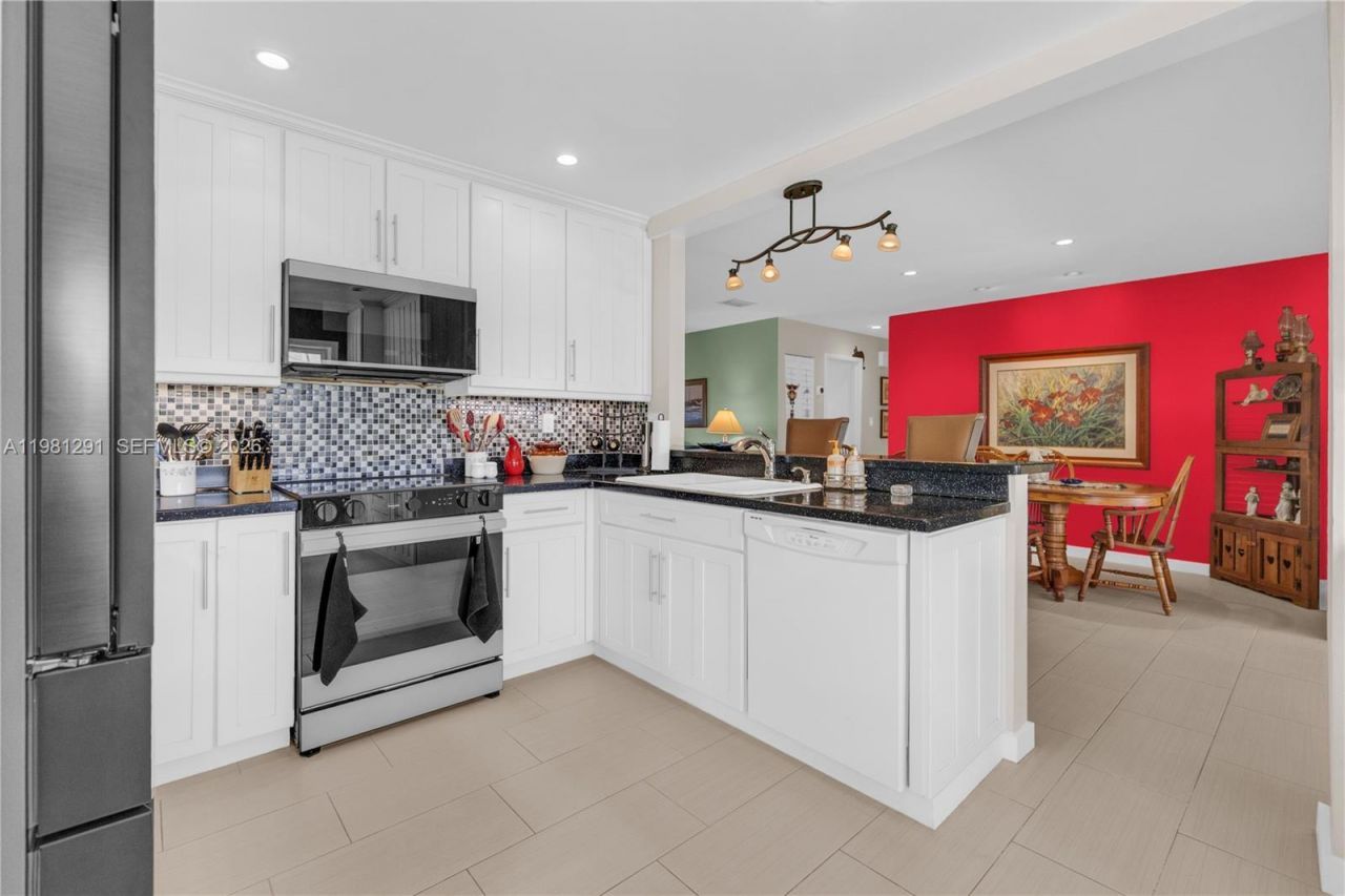 11611 SW 106th Ter , Miami, FL 33176 Photo