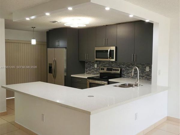 10147 Costa Del Sol Blvd, Unit C-58, Doral, FL 33178