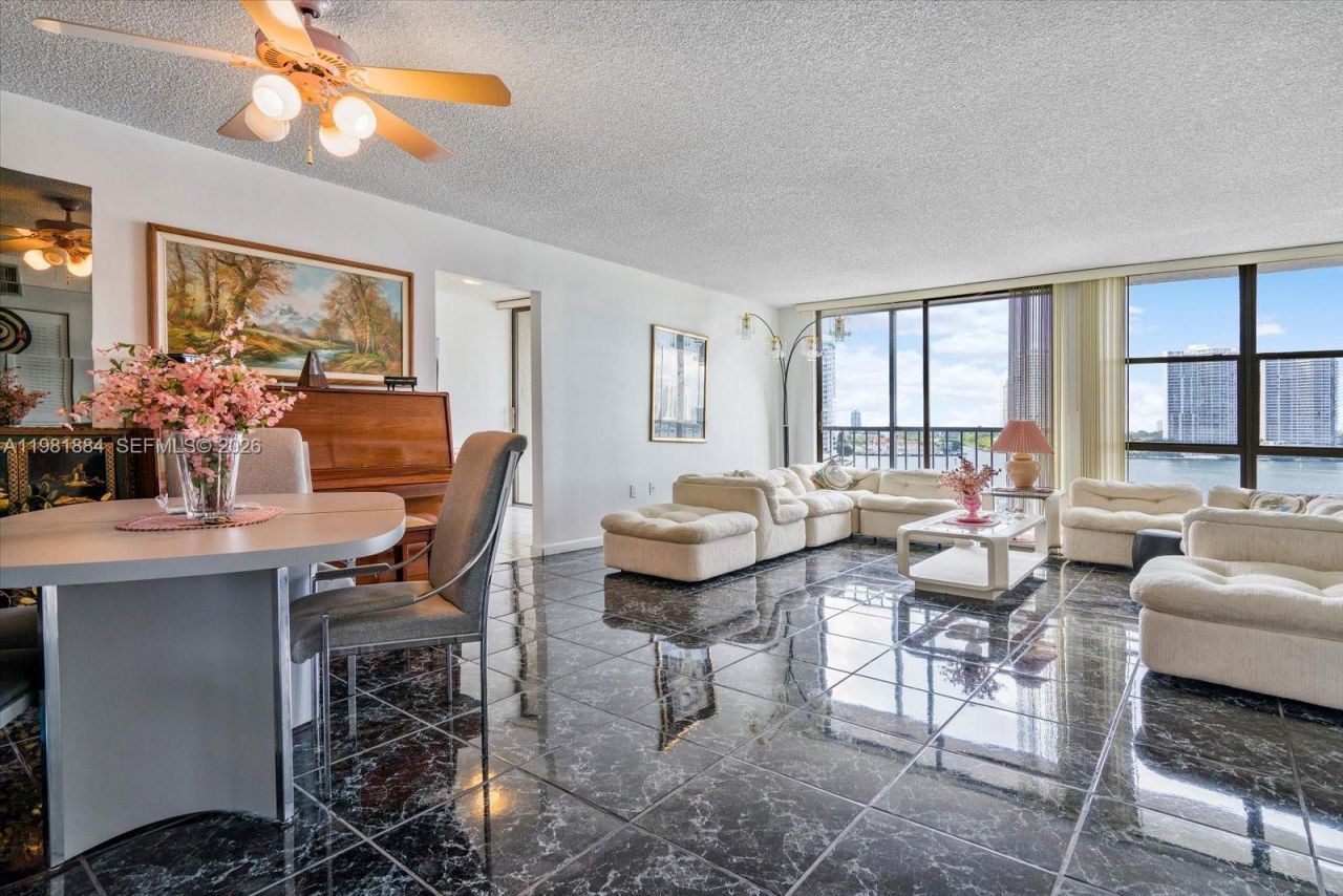 17500 N Bay Rd , Unit S-707, Sunny Isles Beach, FL 33160 Photo