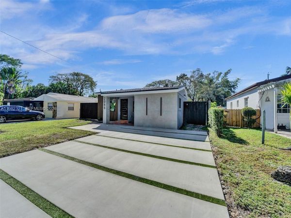 2066 NE 174th St , Unit ., North Miami Beach, FL 33162