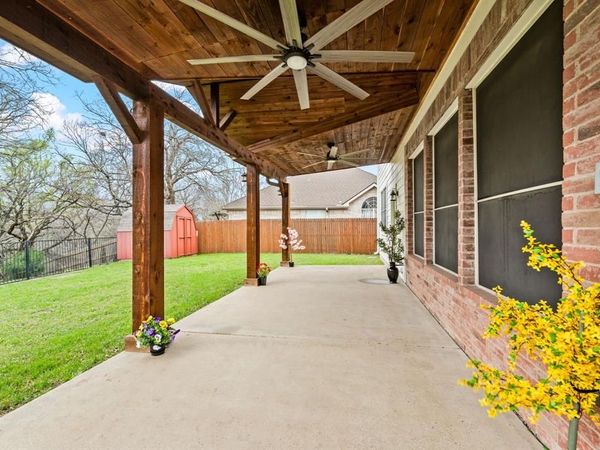 4008 Falcon Ridge Drive, Haltom City, TX 76137