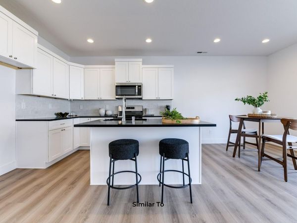 10514 Clearwater Dr, Kennewick, WA 99336