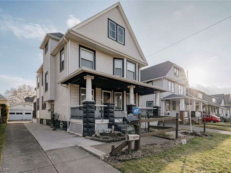 4602 Beta Avenue, Newburgh Heights, OH 44105 Photo 2