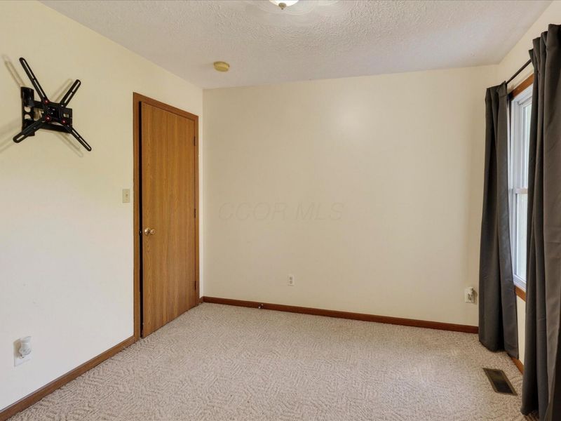 108 W Concord Lane, Bloomingburg, OH 43106 Photo 17