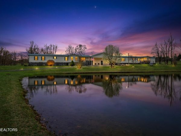 11440 Highway 70 W , Sparta, TN 38583