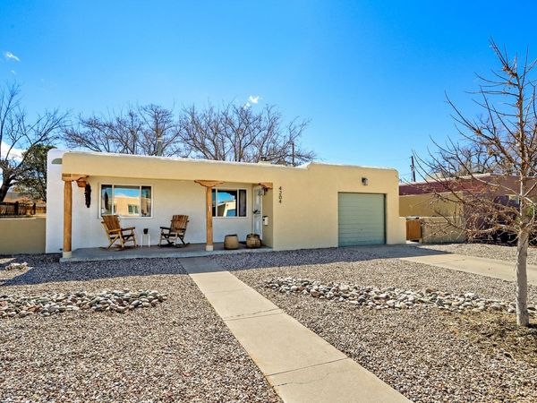 4204 Brockmont Avenue NE, Albuquerque, NM 87108