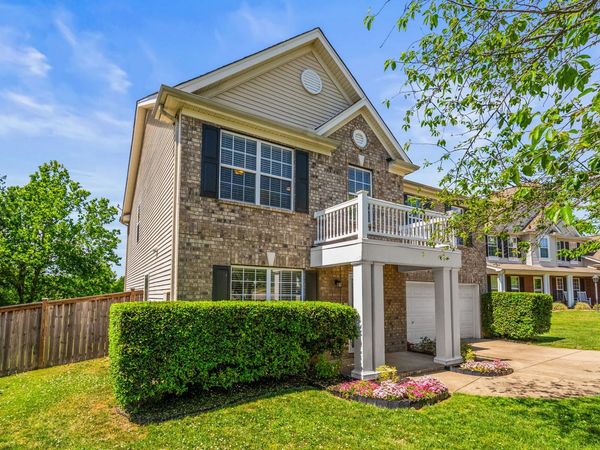 210 Vintage Cir, Hendersonville, TN 37075