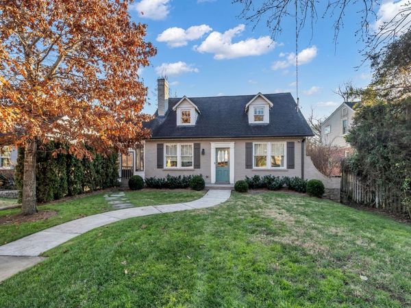 1111A Graybar Ln , Nashville, TN 37204