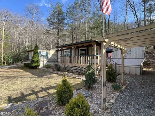 32 Nelson Lane, Hiawassee, GA 30546
