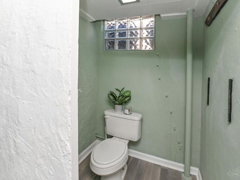 2560 Ridgeland Place, Cincinnati, OH 45212 Photo 42