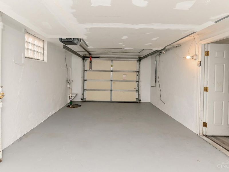 2560 Ridgeland Place, Cincinnati, OH 45212 Photo 43