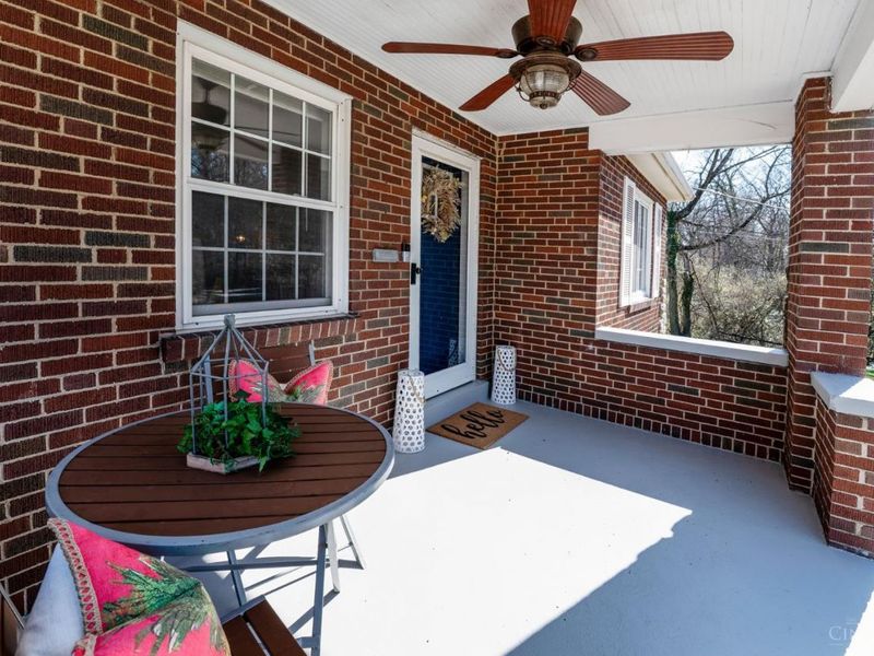 2560 Ridgeland Place, Cincinnati, OH 45212 Photo 5