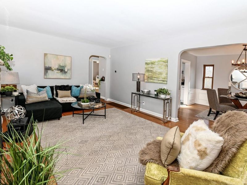 2560 Ridgeland Place, Cincinnati, OH 45212 Photo 9