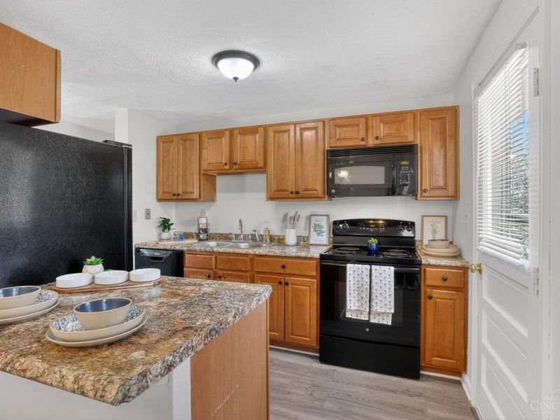 1486 Meadowbright Lane, Cincinnati, OH 45230 Photo 15