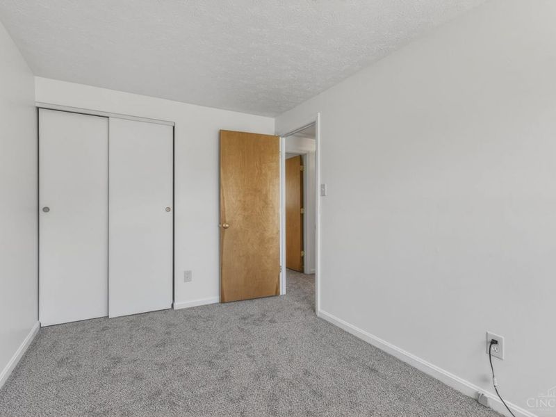 1486 Meadowbright Lane, Cincinnati, OH 45230 Photo 19