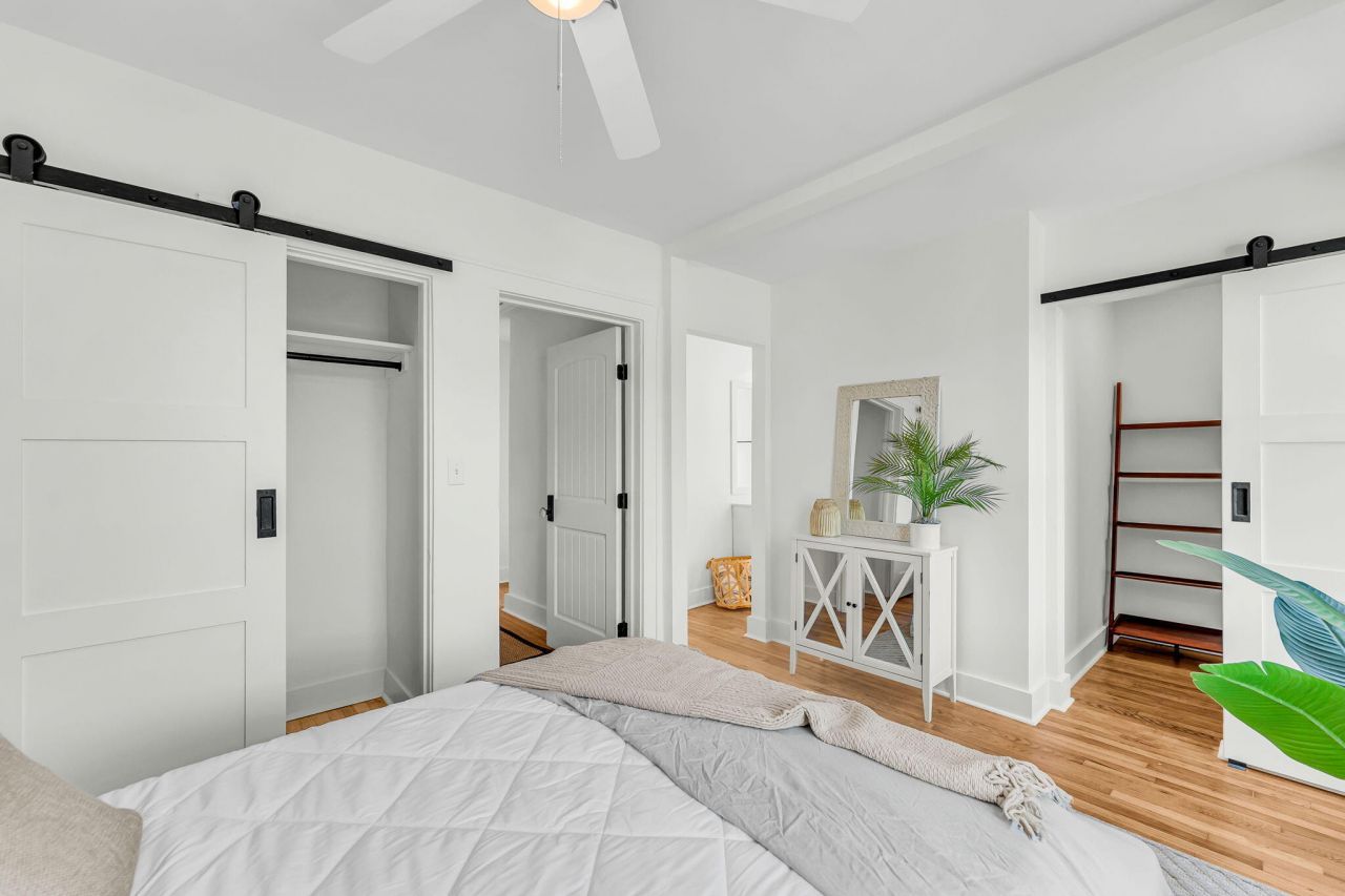 2698 Olympia Avenue Photo 21