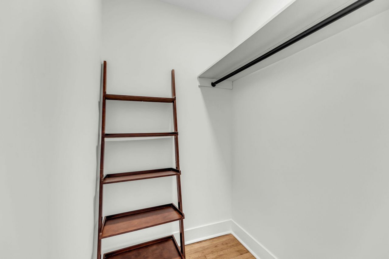 2698 Olympia Avenue Photo 22